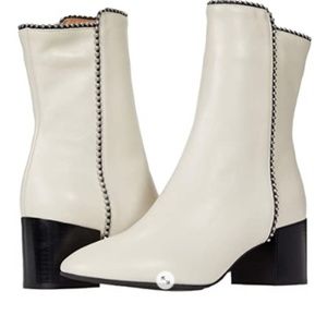 Aquatalia Faustina white  boots with stud details - Size 7M
